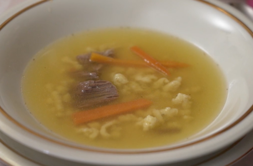 Polievka: Nedeľná chvíľka poézie