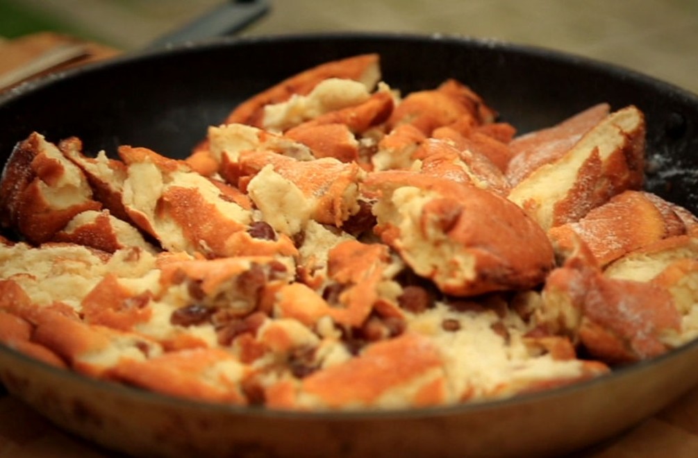 Dezert: Cisársky trhanec so slivkami