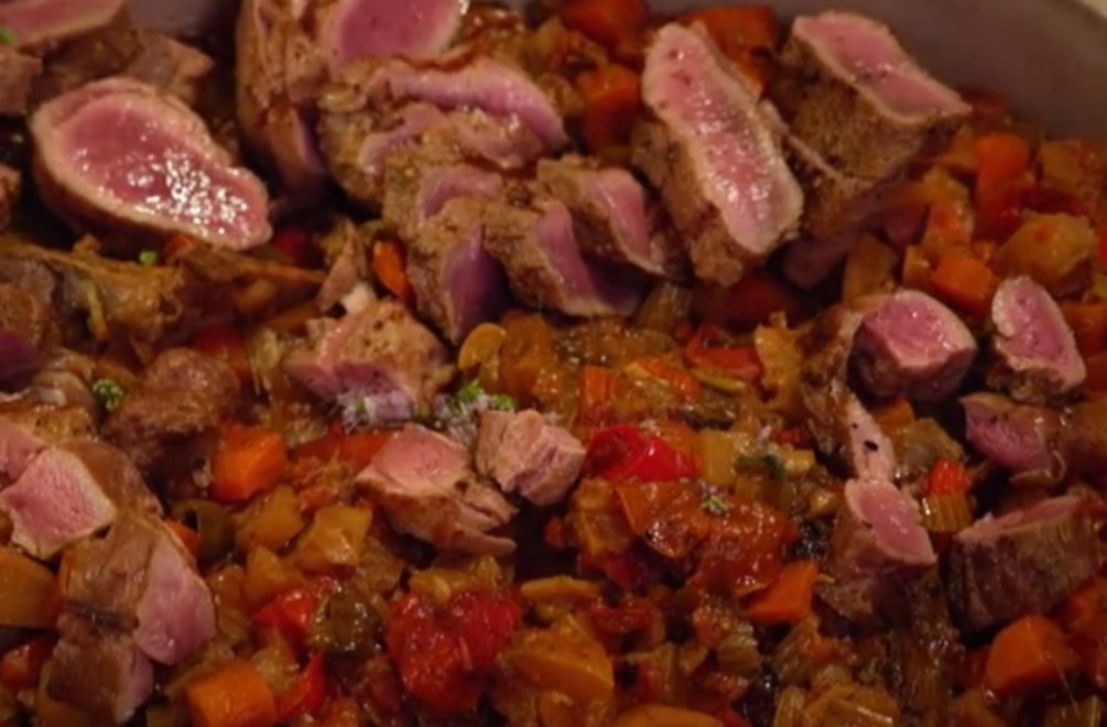 Hlavné jedlo: Mliečne jahňa