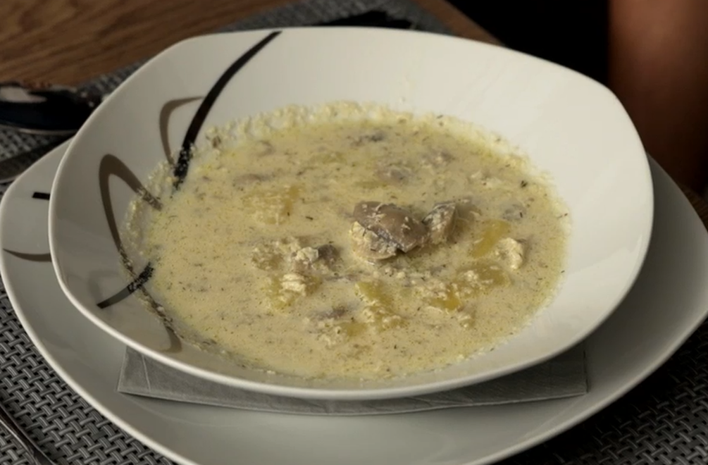 Polievka: Hele vole, kde pak máš obrousek?