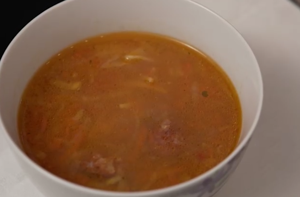 Polievka: Súboj zeleniny a strukoviny