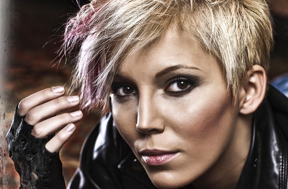 Viditeľne iné šaty