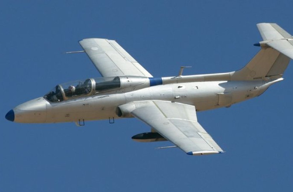 Vyhraj let stíhačkou s Pod povrchom!