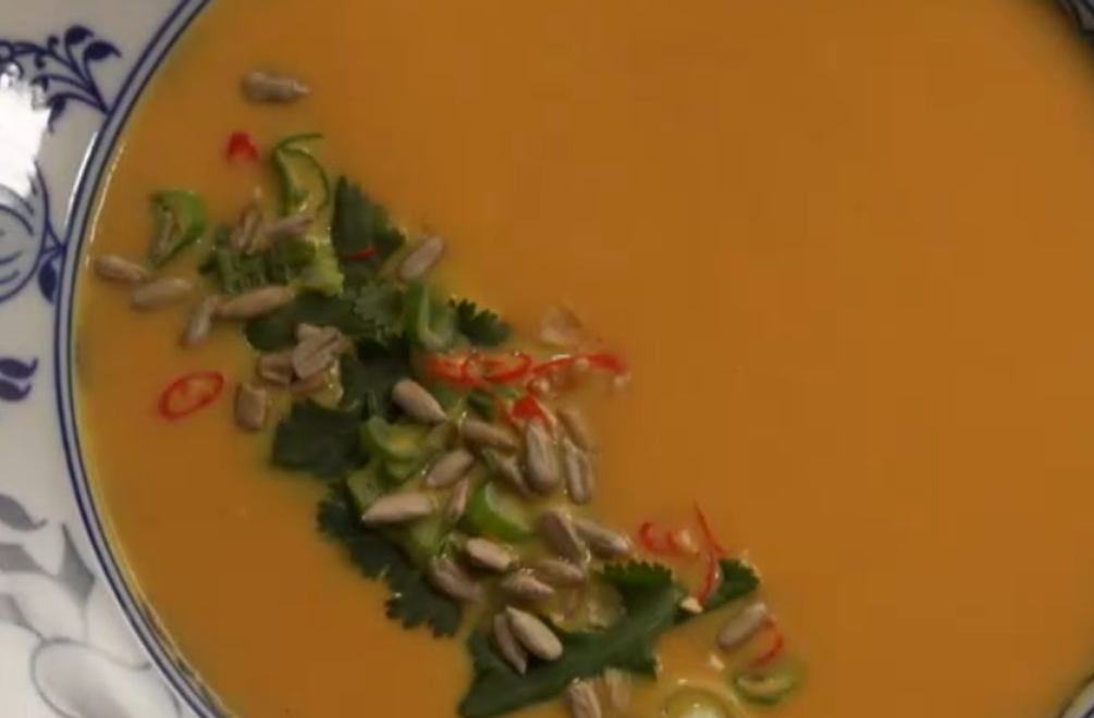 Polievka: In medias res acria