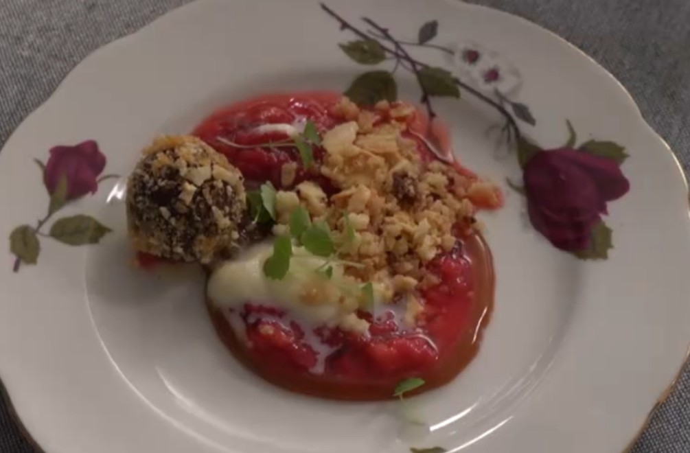 Dezert: Šarlátové jazierko