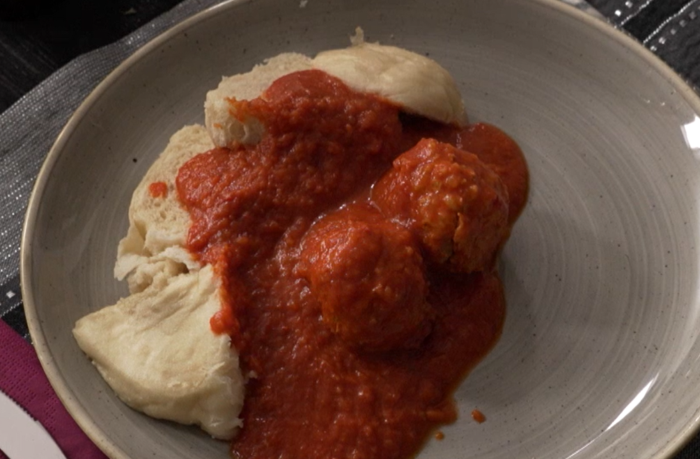 Hlavné jedlo: Bombuľa rajščákčučpajs