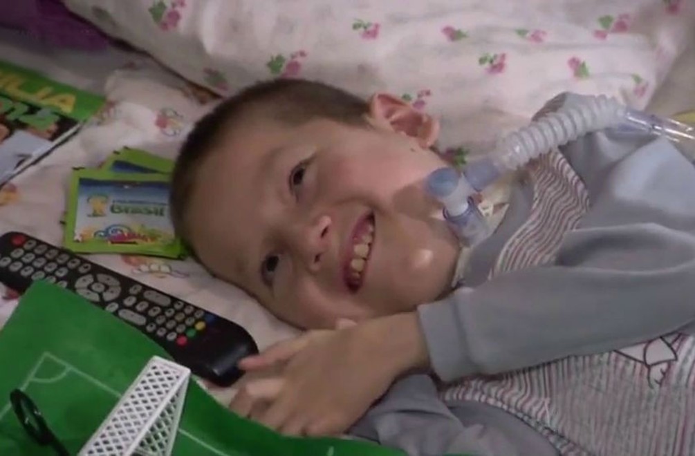 Ťažko chorému Miškovi zo Siedmeho neba sa splnil sen: Navštívil ho jeho futbalový idol!