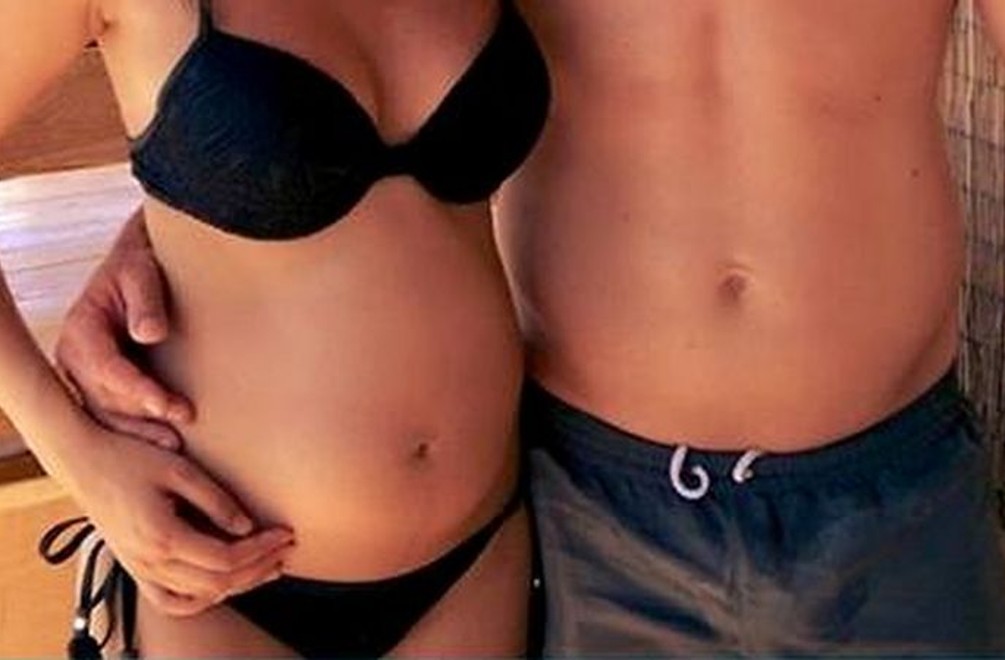 Do „misskovskej rodiny“ priletí ďalší bocian: Ktorá kráska sa stane mamičkou?