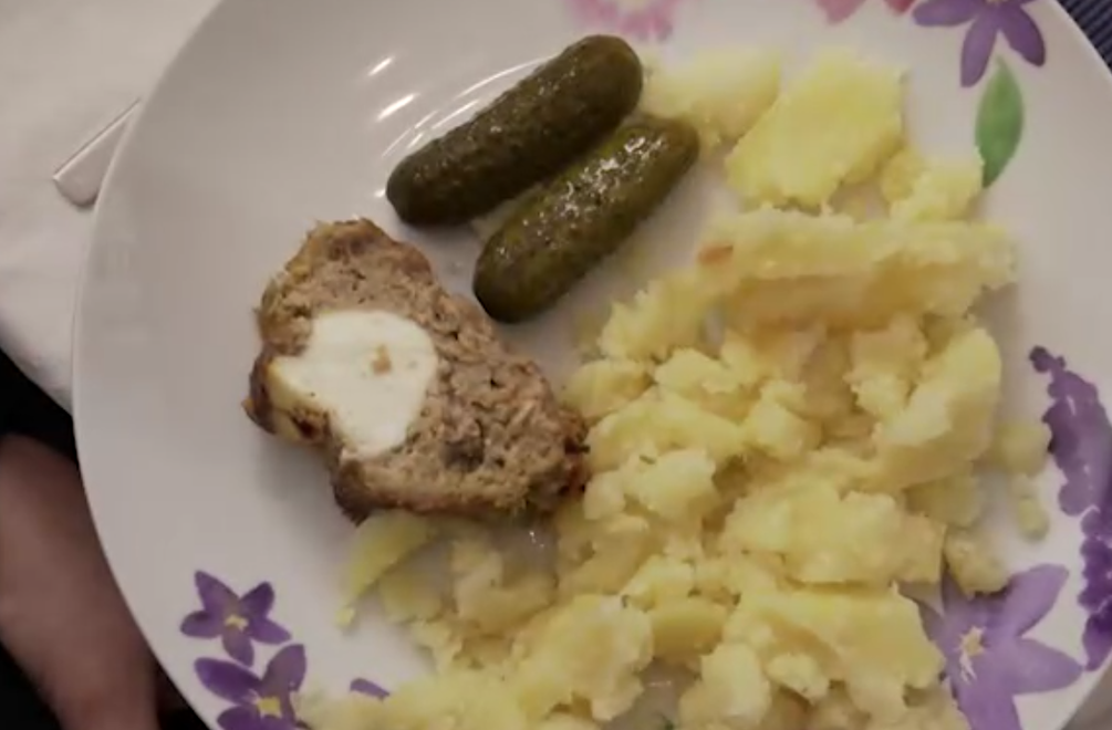 Hlavné jedlo: Paseka na krumpli