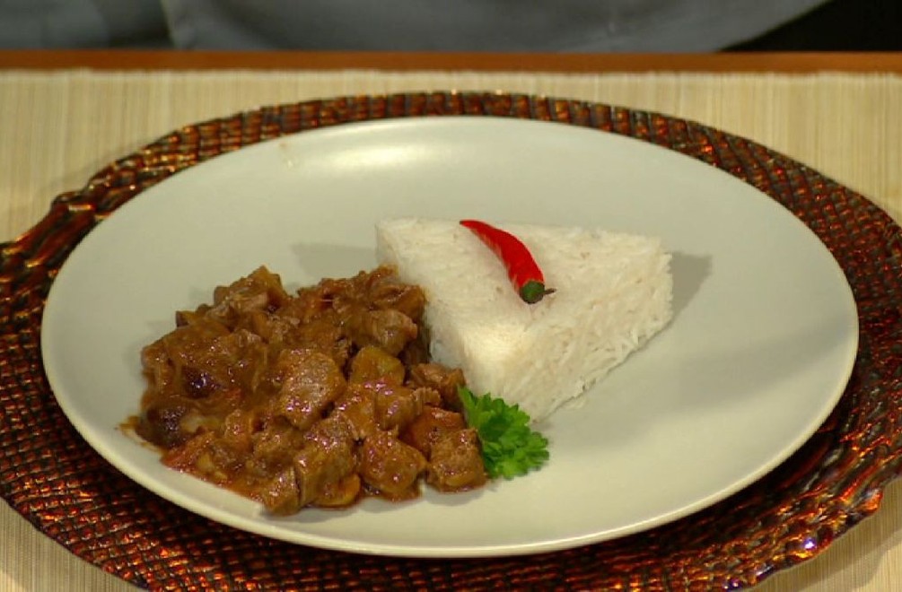 Hovädzí guláš s ryžou