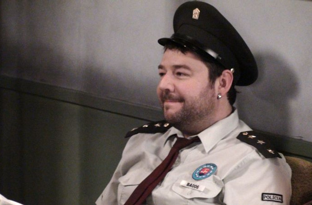 Davaj prachy, lebo ti dzignem!