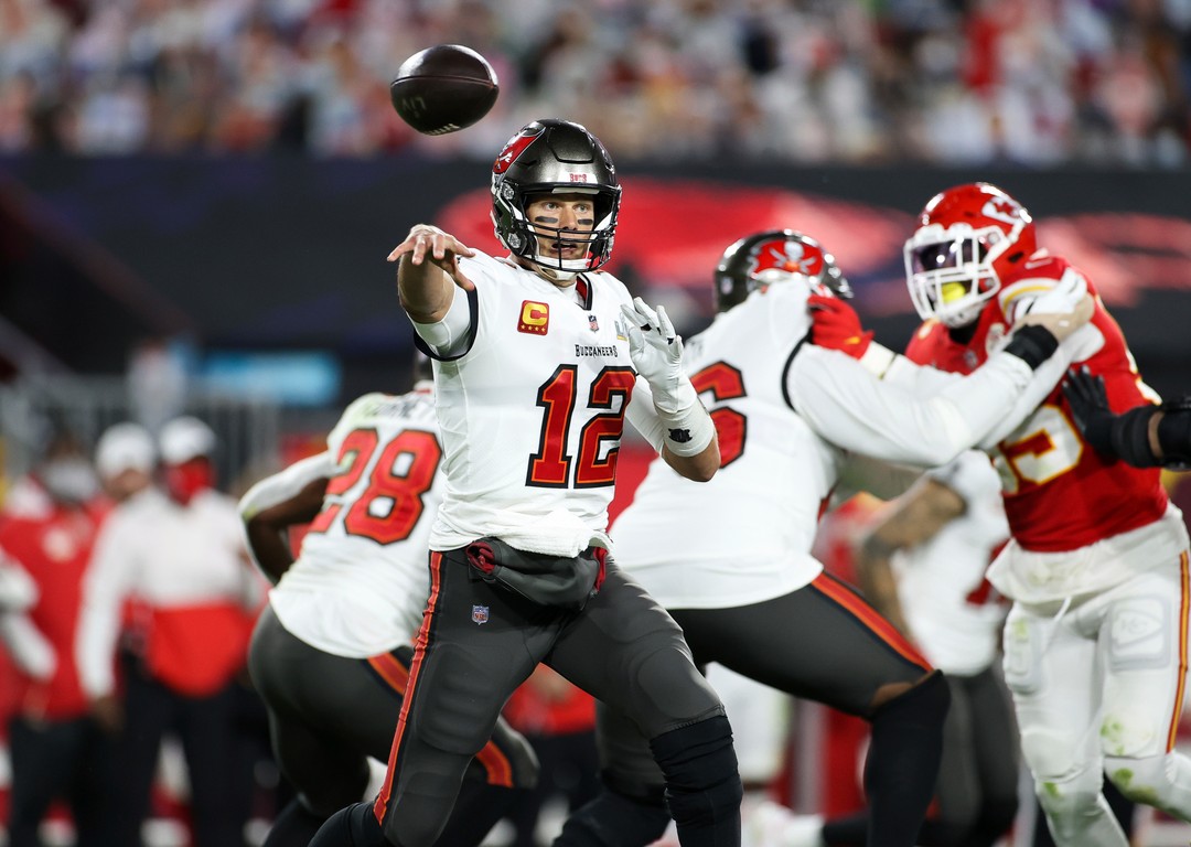 Chiefs_Buccaneers_Super_Bowl_Football_Tom Brady