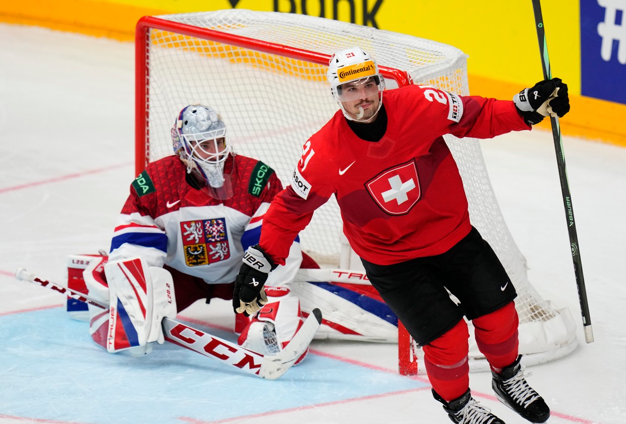 Prvý zápas na MS v hokeji odohrajú minuloroční finalisti Švajčiarsko - Česko