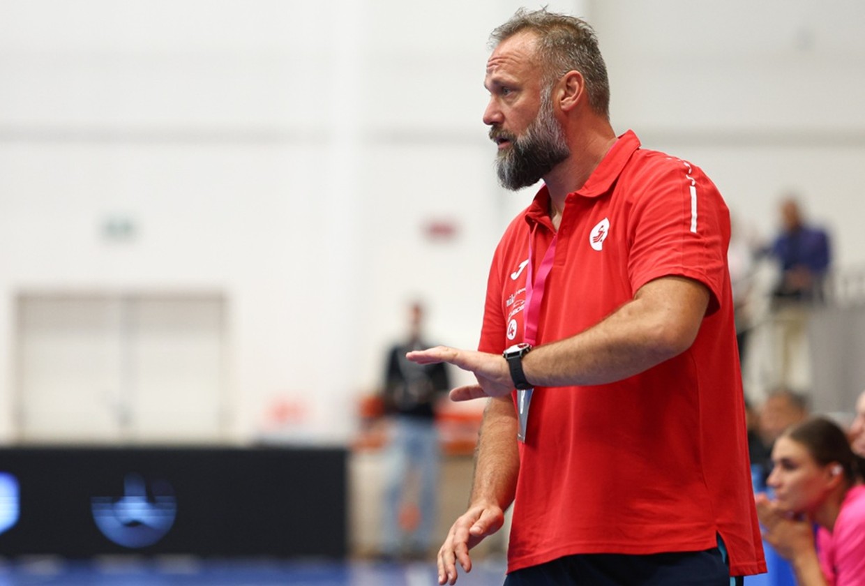 Tréner hádzanárok Ján Beňadik: žreb nám neprial