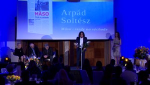 Odovzdávanie literárnych ocenení sprevádzalo prekvapenie. Zlatú knihu získal aj Arpád Soltész