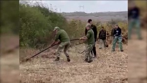 Hektolitre alkoholu prúdili cez dvojkilometrové potrubie. Pašeráci majú nové metódy