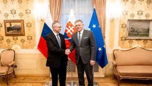 Premiér sa stretol s novým ruským veľvyslancom, zdôraznil význam dialógu