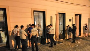 Polícia obvinila z výtržníctva sedem futbalových chuligánov. Masky a kukly sťažujú vyšetrovanie