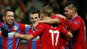 Plzeň so slovenským kvartetom je polovičným futbalovým kráľom Česka