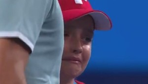 Miluje ho celý tenisový svet. Federer ukázal opäť svoju veľkosť