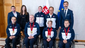 Paralympionici priniesli z Paríža päť medailí. Minister Blanár ich ocenil za skvelú reprezentáciu