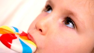 Pozor na sladkosti! Môžete z nich ohlúpnuť...