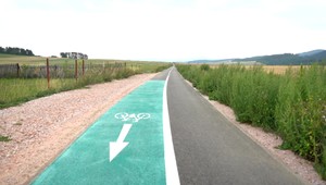 Kamionista si skrátil cestu cez cyklochodník. Prípad už rieši polícia