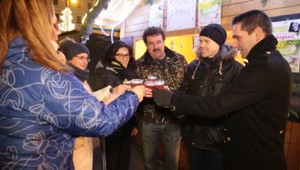 Na počesť mušketiera Mateja Tótha prišiel rozdávať onkopunč zlatý Tóth