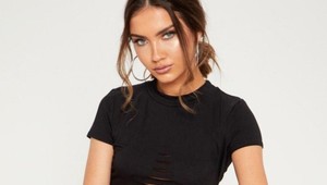 Objednala si tento sexi crop top, neuveríte, čo jej prišlo: Puknete od smiechu!