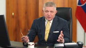 Miliarda je priveľa. Podľa Fica by Slovensko malo odmietnuť členstvo v Mierovej rade