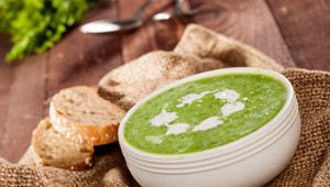 Stavte na jarnú očistnú polievku: Zasýti vás a pritom pomôže rýchlejšie schudnúť