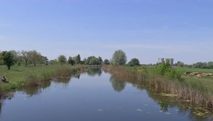 Komárňan použil rybársky revír zakázaným spôsobom. Polícia ho obvinila z pytliactva