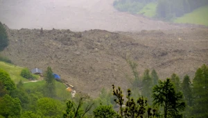 VIDEO: Švajčiari prišli o dedinu, zosuv pôdy šokoval svet