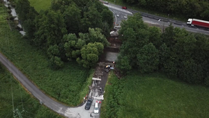 Obec prišla o hlavnú prístupovú cestu. Úsek sa tak skoro neotvorí