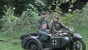 Pod Oblíkom si pripomenuli SNP: Nadšenci predviedli boje s dobovými zbraňami