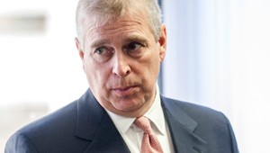 Princ Andrew ide pred súd! Za jeho zvrhlé chúťky ho žaluje niekdajšia sexuálna otrokyňa!