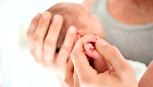 V Británii obvinili zdravotnú sestru z vraždy ôsmich novorodeniatok