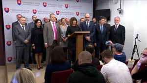 Tlačová konferencia opozície po neúspešnom pokuse o odvolanie predsedu parlamentu Andreja Danka