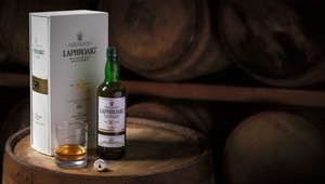 Laphroaig predstavil prvú, z novej kolekcie raritnej whisky