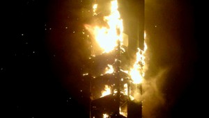 V Dubaji horel mrakodrap, evakuovali stovky ľudí