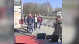 Slováci a Česi žijúci v Nemecku majú obavy o zdravie. Tamojší sa pred koronavírusom údajne vôbec nechránia