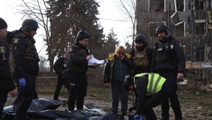 1083. deň na Ukrajine: Nočné nálety na Kyjev spôsobili požiare, zranenia a materiálne škody