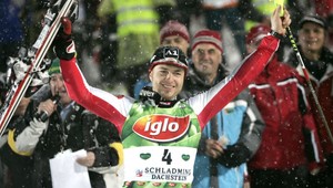 V nočnom slalome triumf Herbsta, Kostelič zvýšil náskok