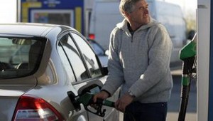Rekordné ceny palív: Kde sa oplatí natankovať?