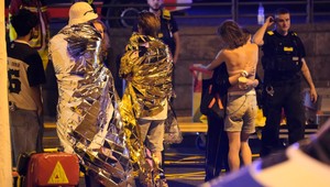 Útočníka, ktorý v Berlíne vrazil autom do davu ľudí, polícia vypátrala a zastrelila