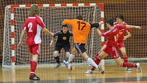 Slov-matic valcuje aj naďalej, 13 zápasov = 13 výhier, v tábore oranjes spokojnosť