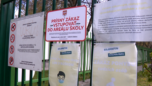 Rodičia sa vyhrážajú školám žalobami. Nepáči sa im, že ich deti testujú a nosia rúška