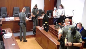 Vrahovia, ktorí vraždili, aby videli ľudský mozog, pred súdom všetko ľutovali