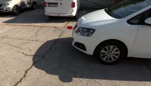 VRÁBELOVKY: Na čo nesmiete zabudnúť pri ťahaní auta na lane?