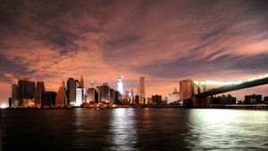 Hrozba ďalšej búrky. Newyorčania odmietajú evakuáciu